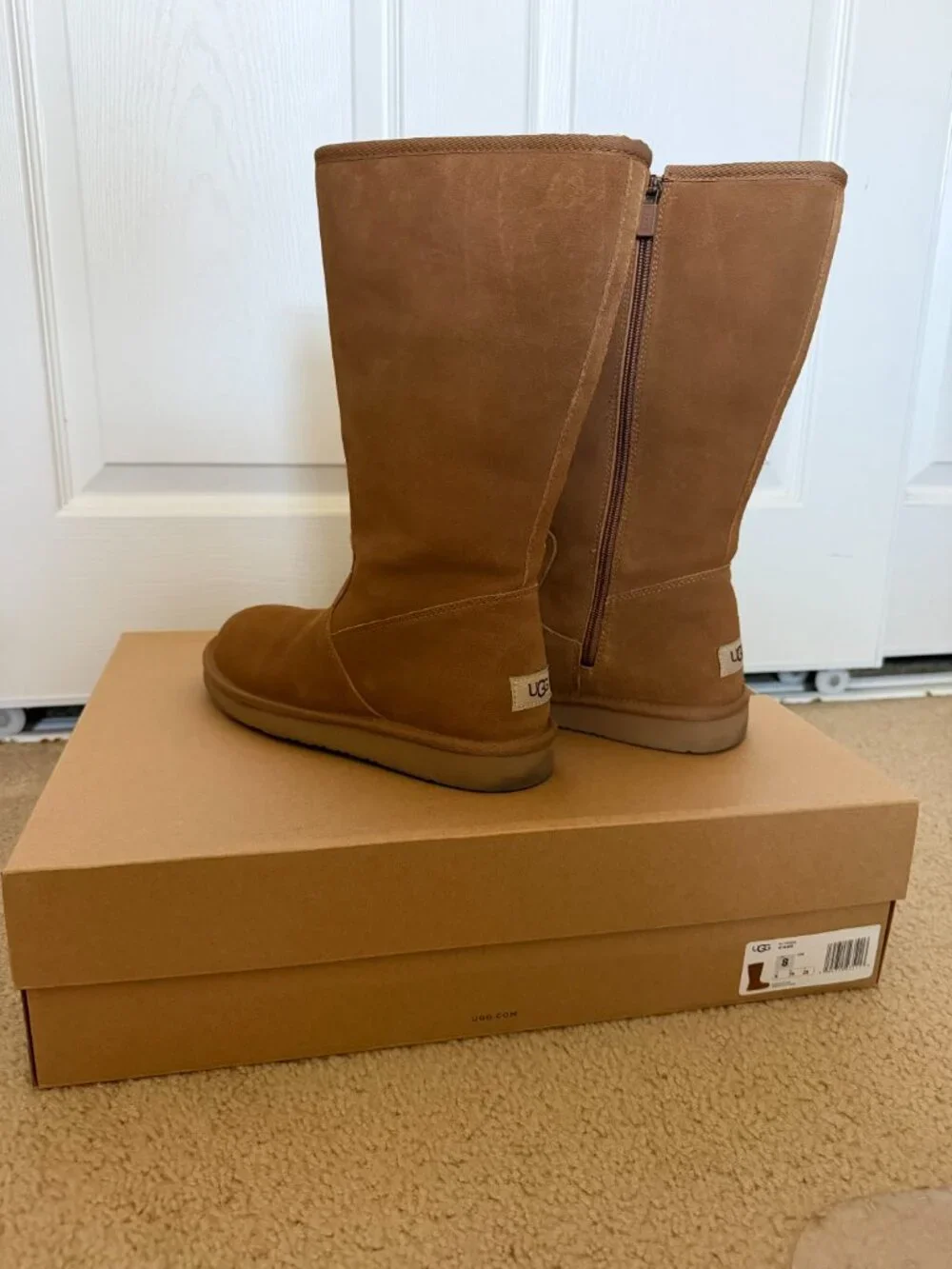 Women’s UGG Alber Boots Chestnut - Size 8 1118956